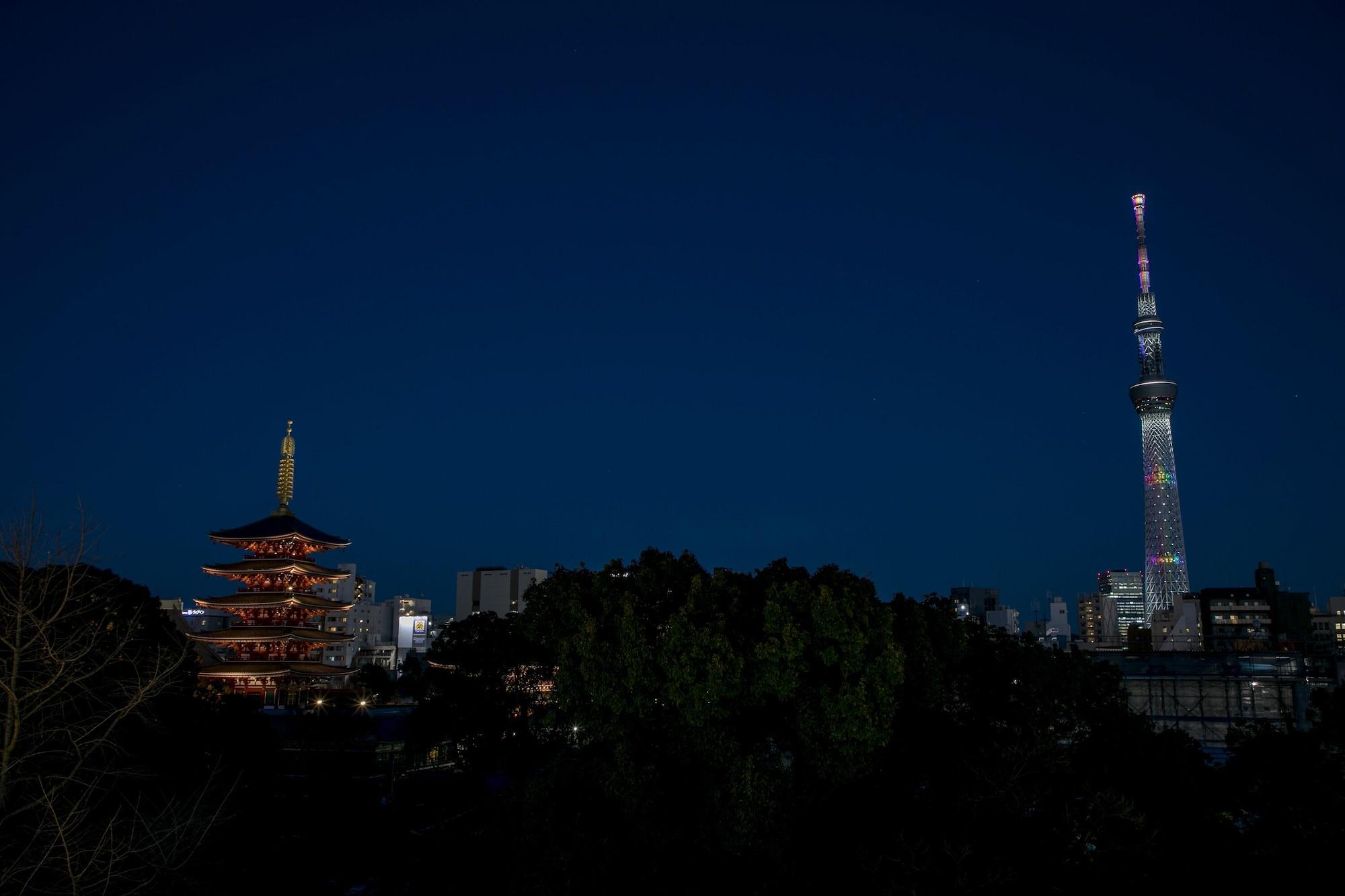 B:Conte Asakusa Tokio Buitenkant foto